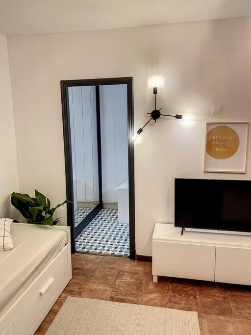 Ibiza -Sublime Studio Place De La Trinite- Netflix Lejlighed Toulouse Eksteriør billede